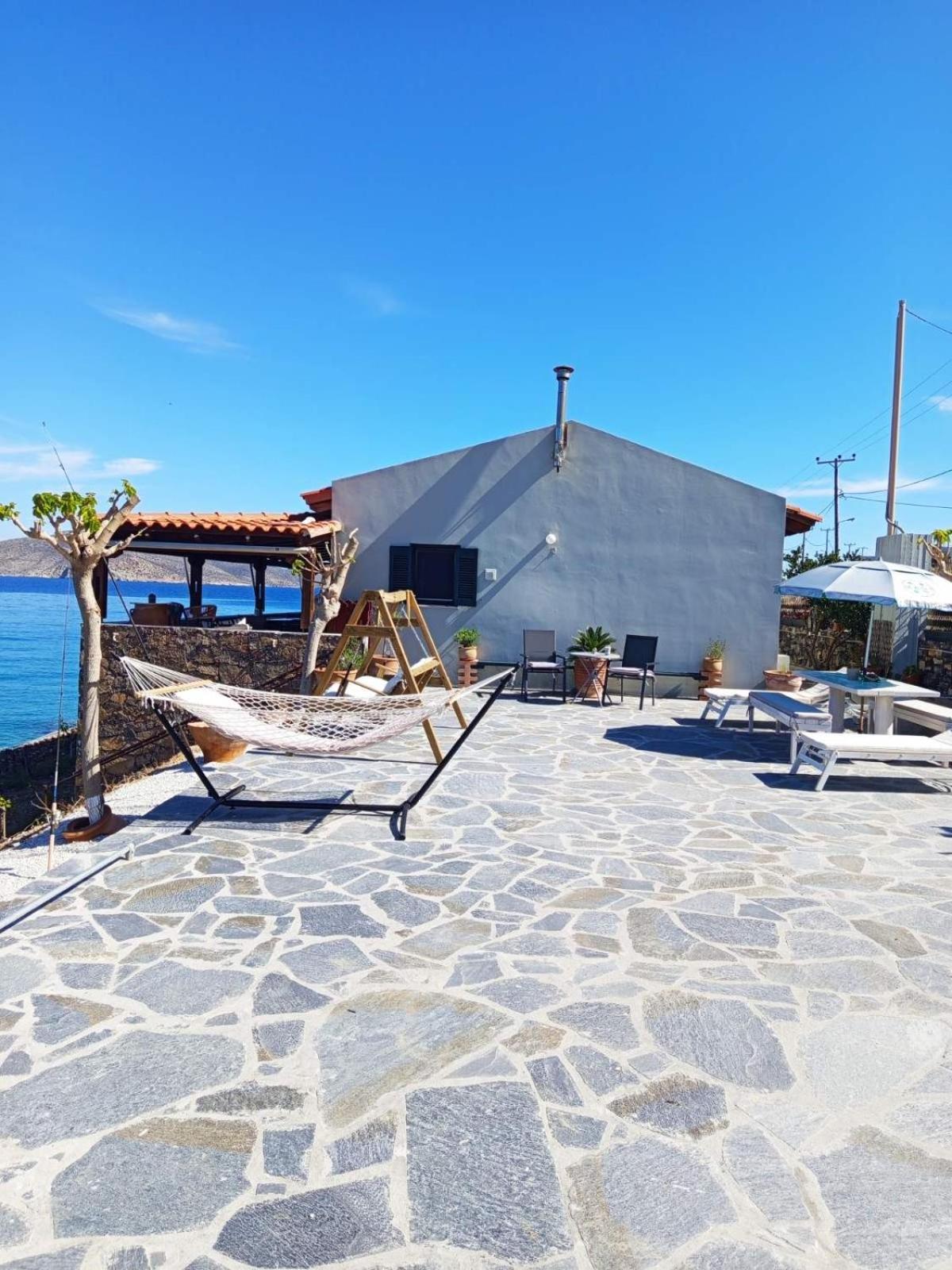 Tholos Alexandra'S Beachfront House Kavoúsion Rom bilde