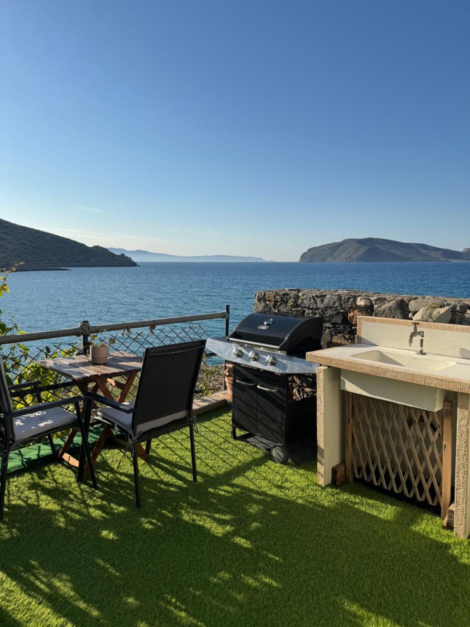 Tholos Alexandra'S Beachfront House Kavoúsion Eksteriør bilde